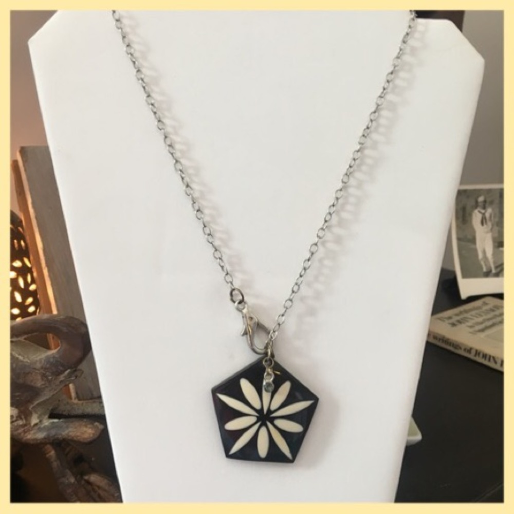 Fun Boho Flower Necklace